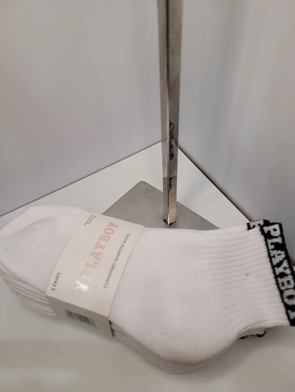 👉✨️PLAYBOY White Cushioned Quarter 5 Pair  Athletic Socks with Black Logo Trim
